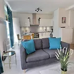 P&r1, One Bedroom, Center Geneva